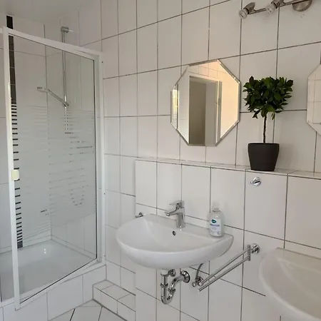 House In * Bergisch Gladbach