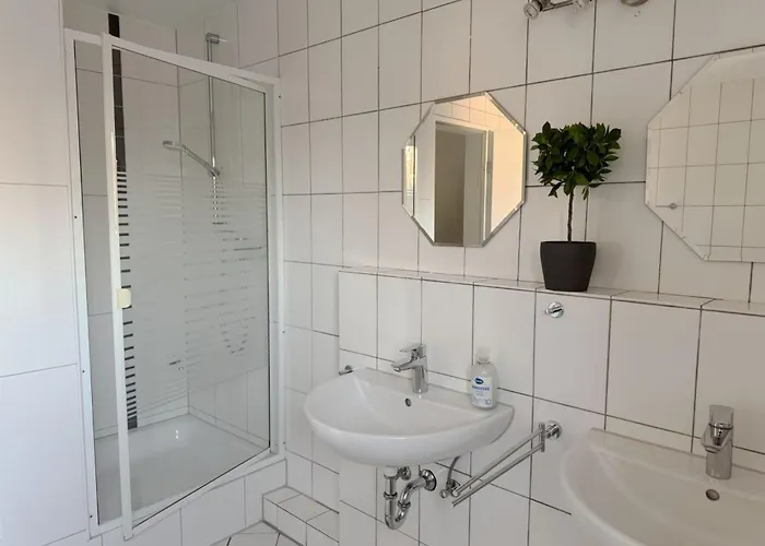 House In * Bergisch Gladbach